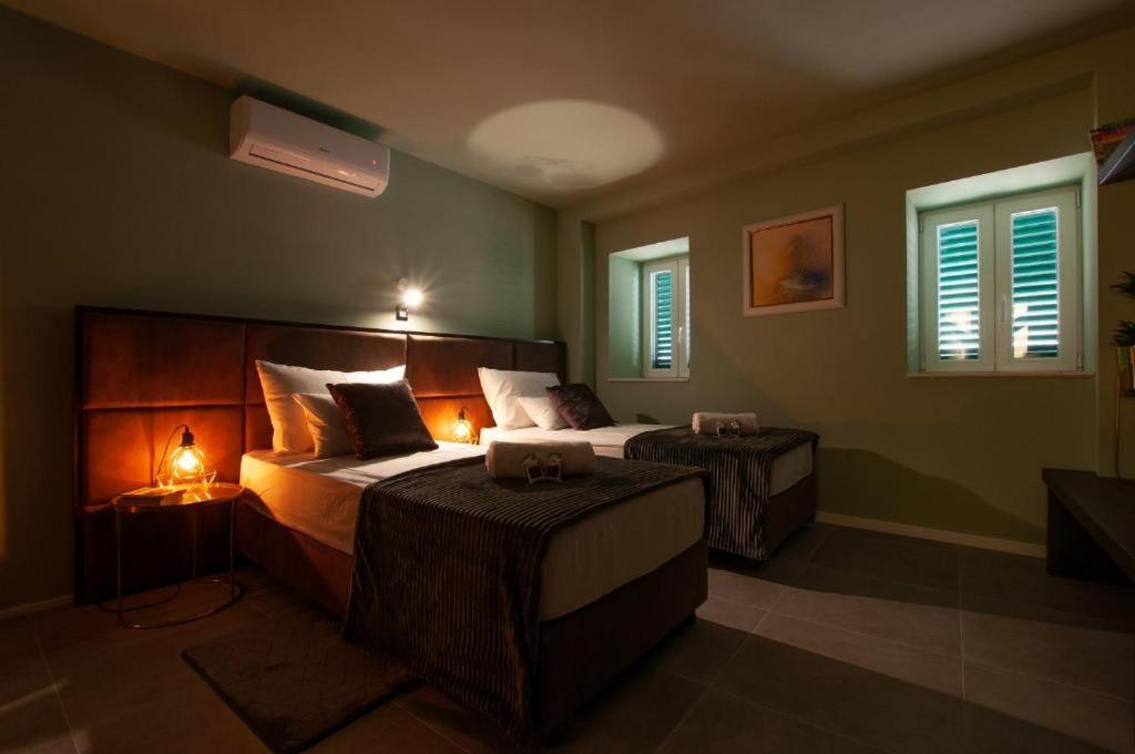 X Boutique Marinac Studio Apartments & Rooms 希贝尼克 外观 照片